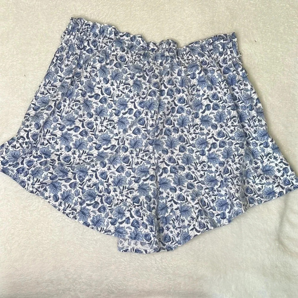 Saks Fifth Ave White & Blue Lyocell High Waist Floral Shorts - Picture 7 of 7